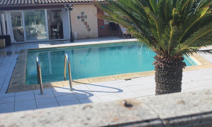 Aubais Villa | Cottage VICHELDA au soleil