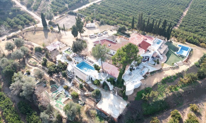 Barxeta Maison | Vies et brise fraîche de l'été sur le terrain et piscine.
