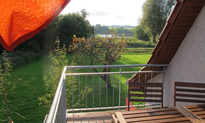 Wesenberg Appartement | Vue sur le lac - appartement moderne avec une grande terrasse