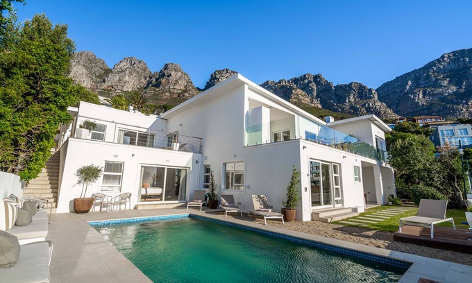 Camps Bay Maison | View16 | Villa | Ocean Glow Oasis