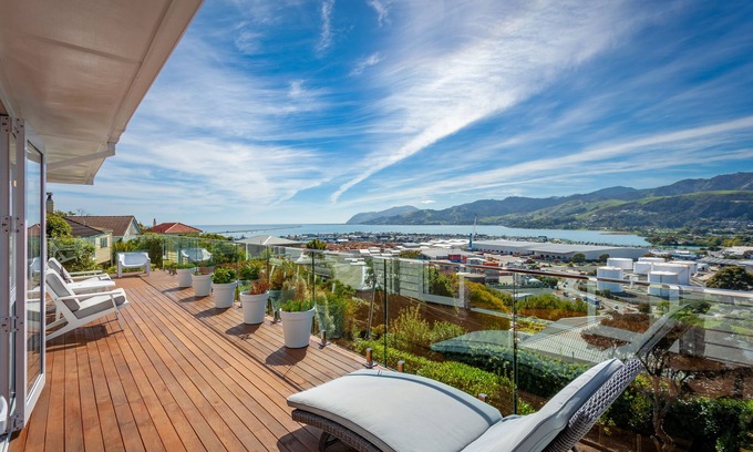 Stepneyville Maison | Views-For-Ages
