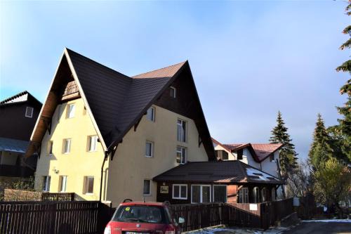 Cioplea Maison | Vila Brad