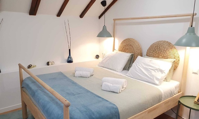 Costa de Caparica Appartement | Vila Maria Green Room by Host-point