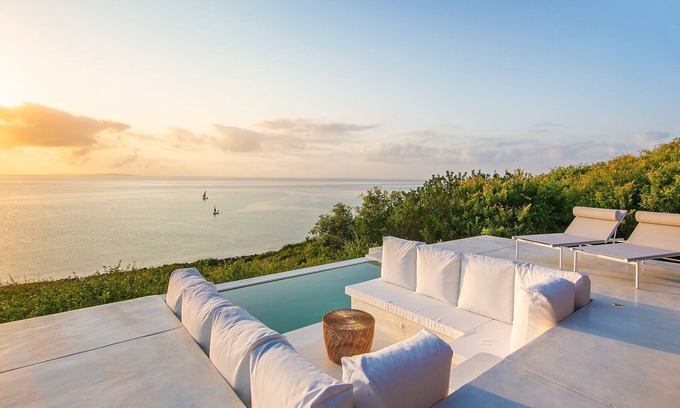 Vilanculos Villa | Overlooking Ocean Private Beach House