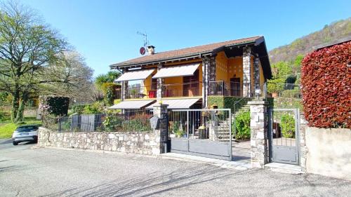 Brovello-Carpugnino Maison | Vill'Ariel Sport & Relax
