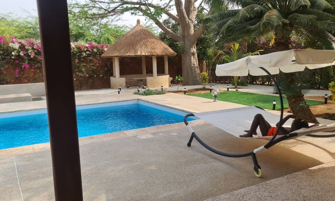 Nianing Villa | Villa à louer à la résidence 1, villa 5 à Nianing