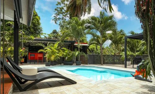 Le Lamentin Villa | Villa élégante avec jardin au Lamentin et piscine privée.