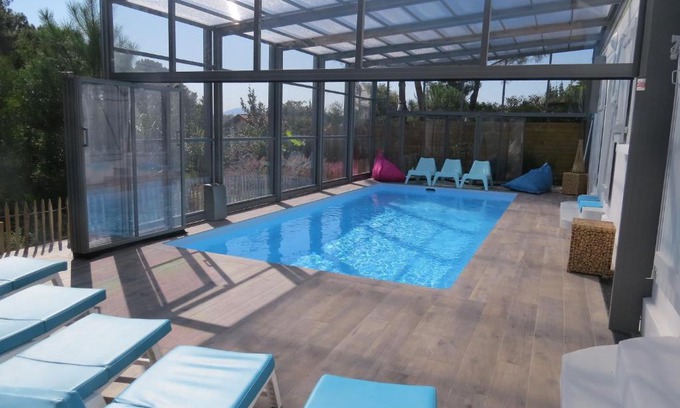 Anglet Maison | villa 12 pers climatisée, piscine chauffée couverte ou non,2km mer, golf, jardin