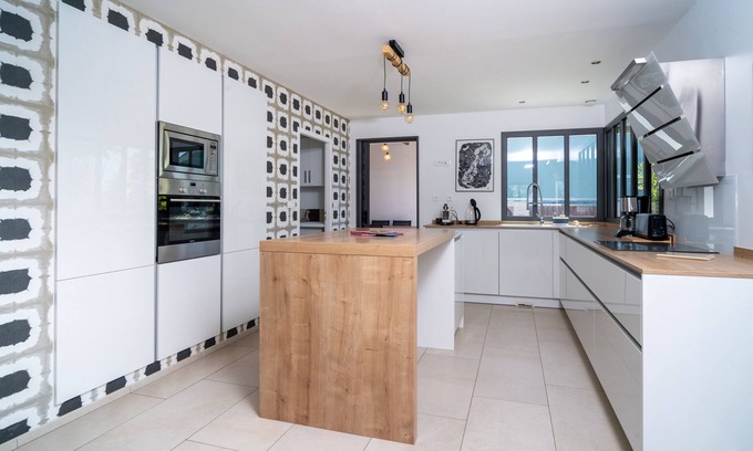 Quartier des Boucholeurs Maison | Villa SPACIEUSE et LUMINEUSE 100M Océan