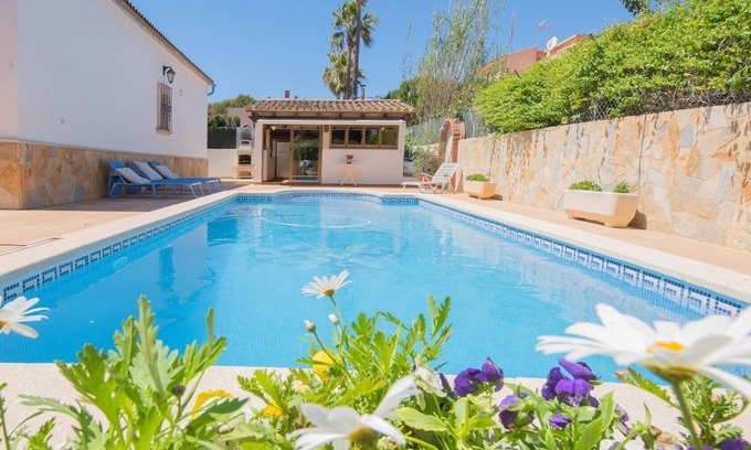 Badia Gran Chalet De Ski | Villa 8 personnes, piscine privée, wifi, AACC, à côté de la mer!