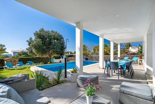 Binisafua Villa | Villa Abril