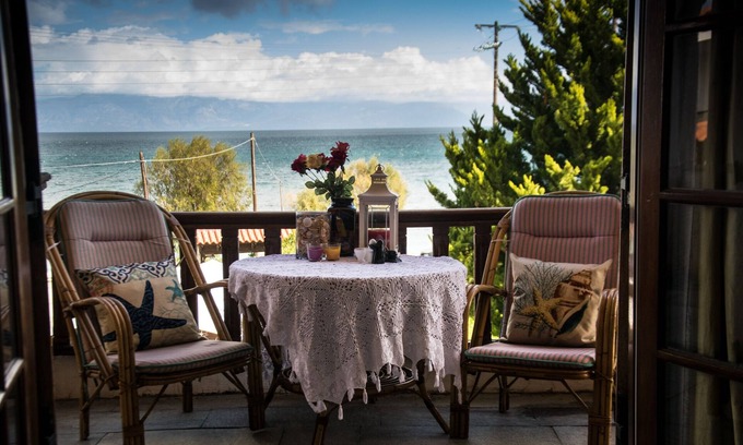 Xylokastro-Evrostina Villa | Villa à travers la mer