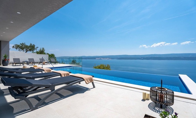 Stanici Villa | NEW! Villa Admira Maria with a heated pool and sea views