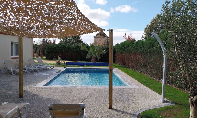 Bon-Encontre Villa | Villa After Work piscine chauffée à 26°, babyfoot, pétanque, ping-pong