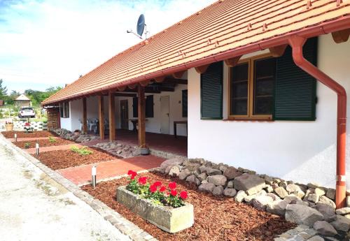 Balatonkenese Appartement | Villa Agardy 2