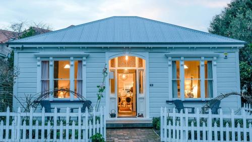 Akaroa Maison | Villa Akaroa - Akaroa Pet Friendly Holiday Home