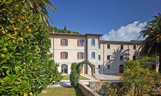 Montignoso Maison | VILLA ALBERICO - SUITE V