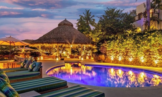 Playa Guitarron Maison | Villa Alejandra: Majestic house with private beach