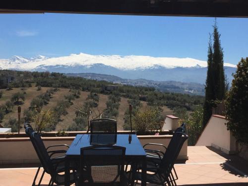 Nivar Maison | Villa Alfaguara-Holiday Home Granada & Sierra Nevada