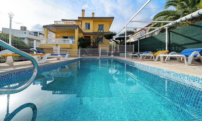 L'Ampolla Villa | Villa Amador avec vue sur mer, piscine et Wi-Fi.