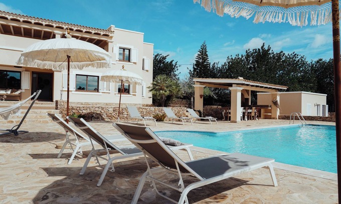 Santa Eulalia del Rio Villa | Villa "Amigo Près de Las Dalias - Nice"