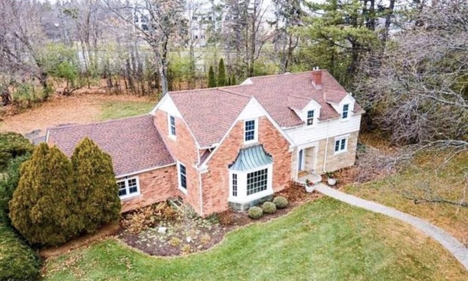 Bloomfield Hills Maison | Villa Amis, a modern take on a historic gem