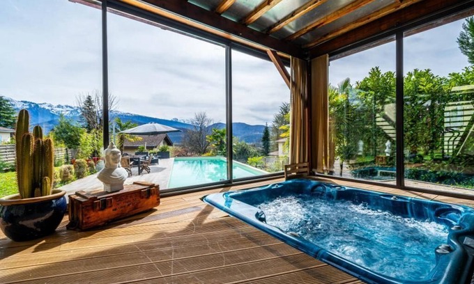 Corenc Appartement | Villa Amot | Piscine, jacuzzi, terrasse vu montagne
