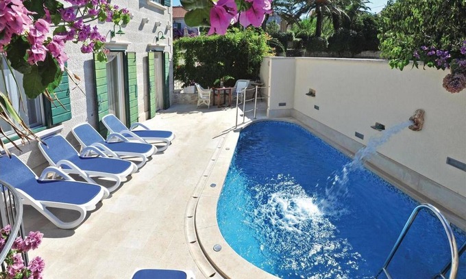 Mirce Maison | Villa exclusive avec piscine ANGELO