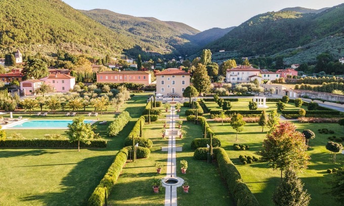 Vorno Villa | Villa Annabelle - Six Chambres Villa, Couchages 18