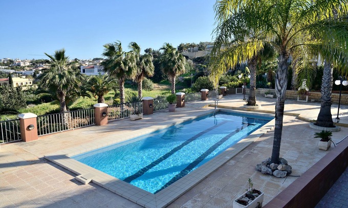 Mellieħa Heights Villa | Villa Apartment 2 - Spectaculaire emplacement près de tout!