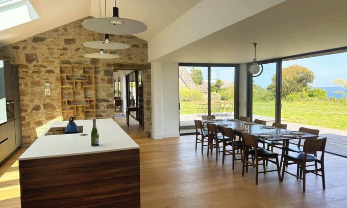 Guimaec Maison | Villa architecte vue mer accès plage à pied 10p
