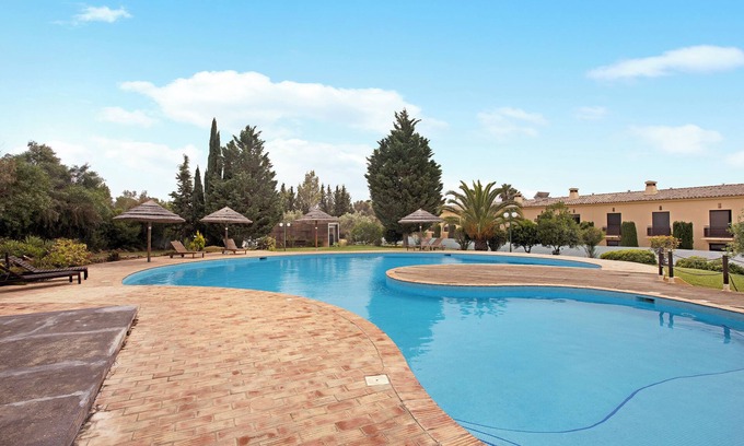 Alcantarilha Villa | Villa Arrancada 7 avec vue sur les montagnes, piscine, jardin et Wi-Fi
