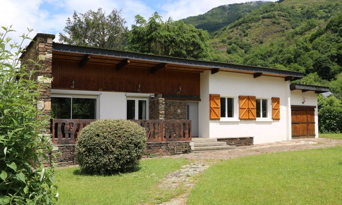 Juzet-de-Luchon Maison | Villa Art Natura, à 2 km de Bagnères-de-Luchon, grand confort, grand jardin
