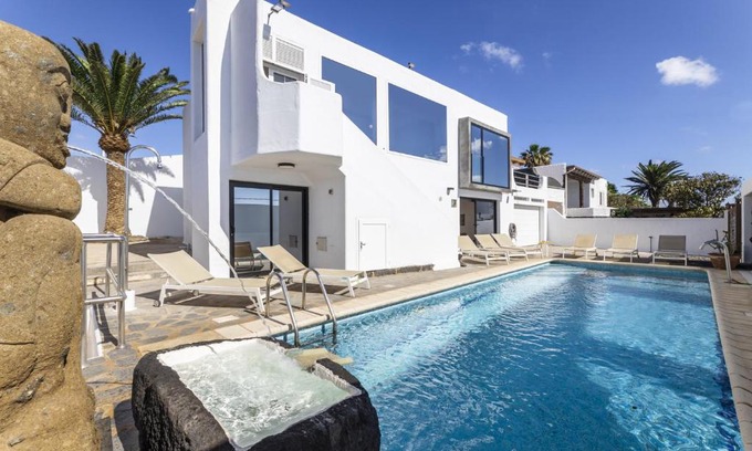 Playa del Cable Chalet De Ski | Villa Atlantico - Planta alta