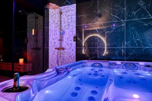 Saint-Cyr-l'Ecole Maison | Villa avec jacuzzi privatif