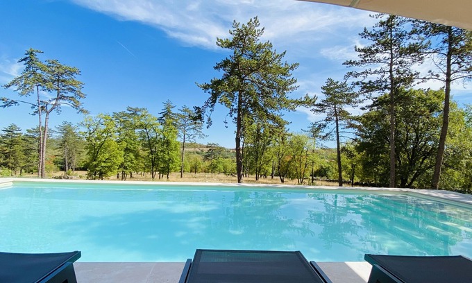 Cenevieres Villa | Villa avec piscine chauffée et vue imprenable