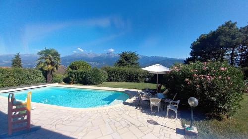 Biviers Villa | Villa avec vue