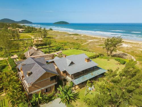 Barra de Ibiraquera Maison | Villa Bali Casas pé na areia