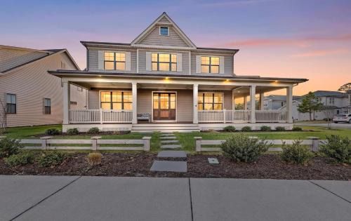 Ocean View Maison | Villa Bella, Luxury 5-Bedroom Retreat in Exclusive Resort Community, Minutes To Bethany Beach