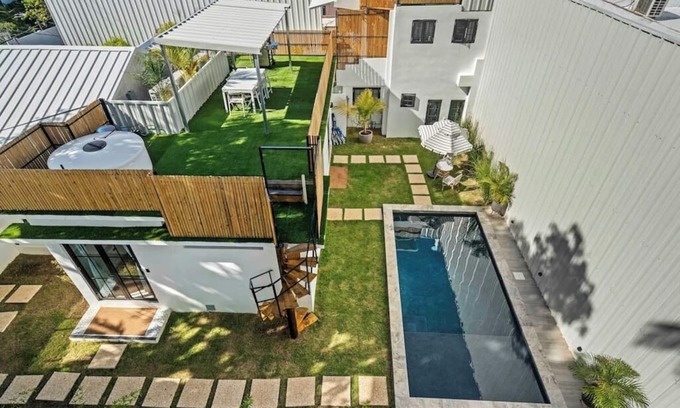 Santurce Maison | Villa Bohemia II Gated Estate with Sister Property