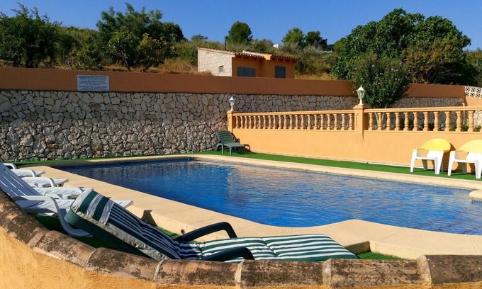 El Tesoro Villa | VILLA plain pied - WIFI, Piscine - air Conditionné- Terrasse- jardin,