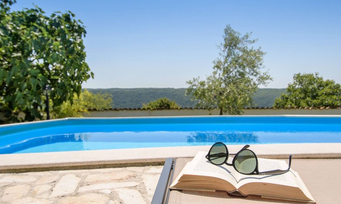 Buje Villa | Villa Stefani - villa en pierre avec piscine