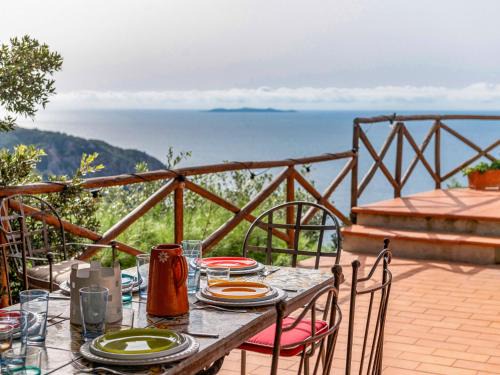 Cala Piccola Villa | Villa Cala Piccola by Interhome