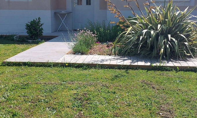 Pompignac Maison | Villa calme avec piscine