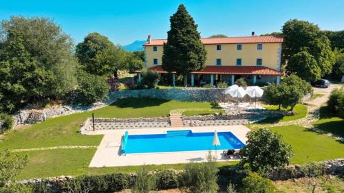 Ripenda Kras Hôtel | Villa Calussovo