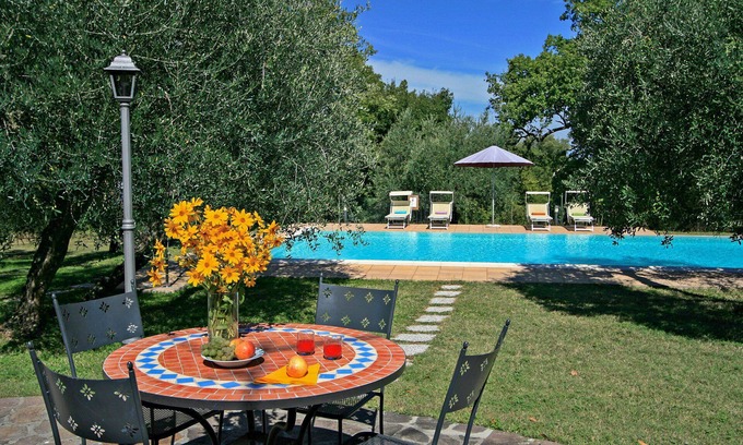 Lucciana Villa | VILLA CAMILLA - Belle villa 2 chambres avec piscine privée en Toscane