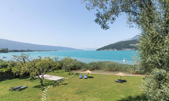 Duingt Hôtel | VILLA CAROLINE