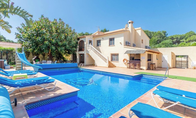 Moravit Villa | Villa "Casa Emilia" avec piscine, jardin et Wi-Fi