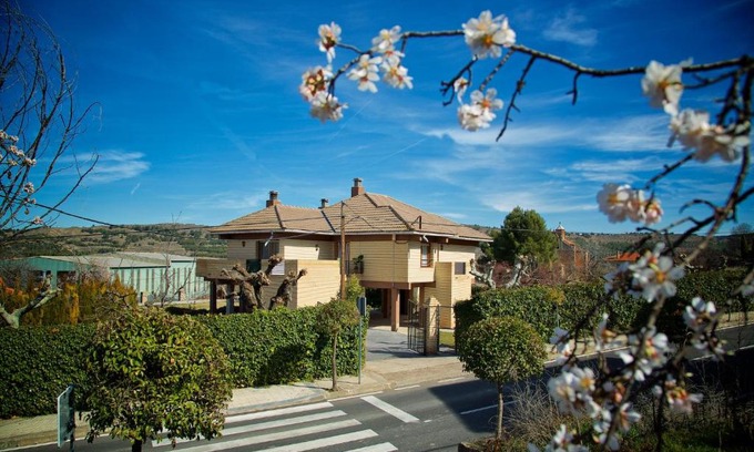 Nuevalos Appartement | Villa Castro