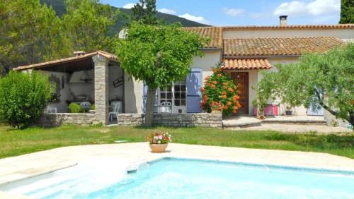 Pompignan Villa | Villa Charmante à Pompignan avec Piscine et Jardin